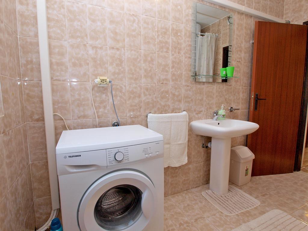 Family Friendly Apartment 946 Pula Exterior foto