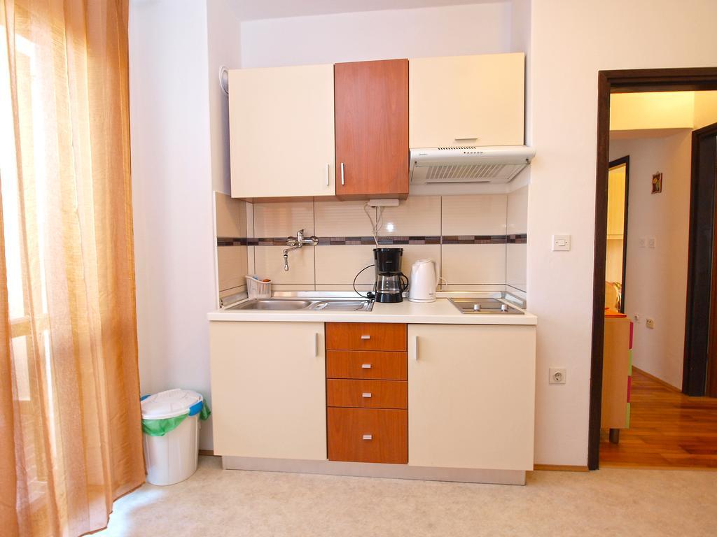 Family Friendly Apartment 946 Pula Exterior foto