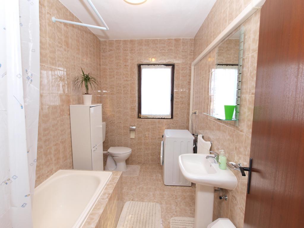 Family Friendly Apartment 946 Pula Exterior foto